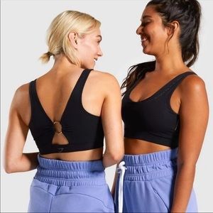 🌻Whitney Simmons version 2 sports bra NWOTs